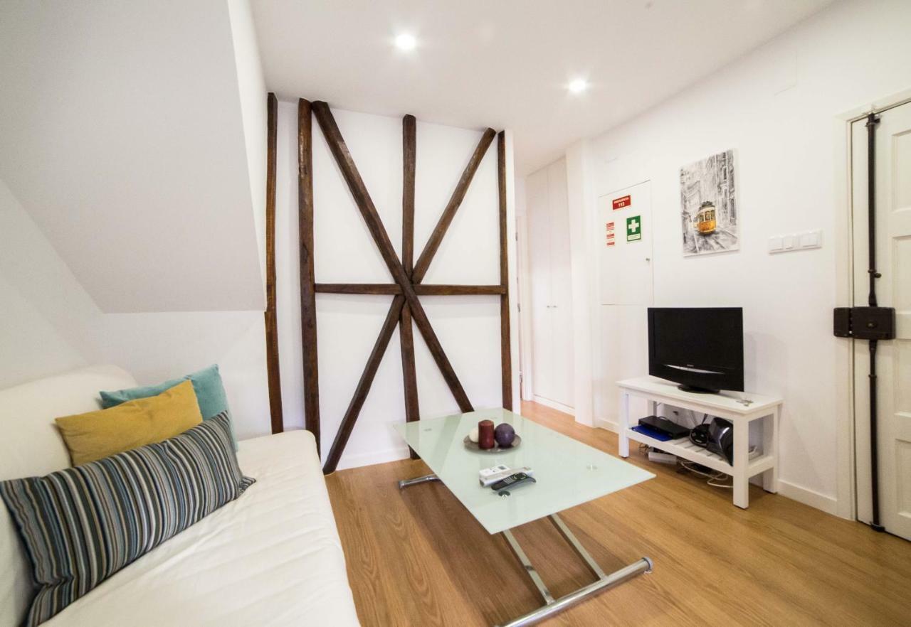 דירות ליסבון Flh Fresh And Cozy Old Town Duplex מראה חיצוני תמונה